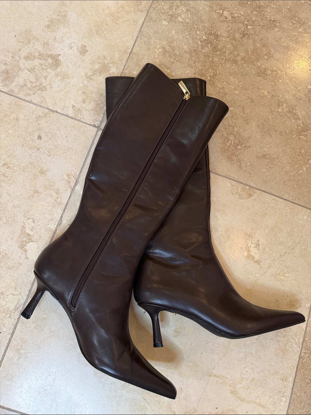 💕Classic Women's Knee-High Pointed-Toe Boots in Dark Brown💕